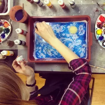 Подарочный сертификат «Мастер класс Эбру рисование на воде» (2 часа, 1 человек)