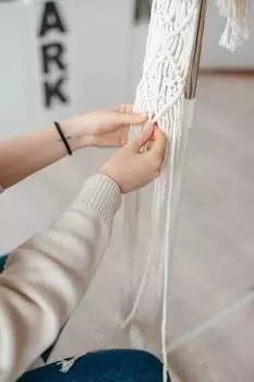 Подарочный сертификат «Мастер-класс Макраме Луна» (2 часа, 1 человек)