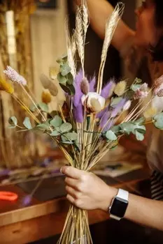 Подарочный сертификат «Мастер-класс по флористике» (2 часа, 1 человек)