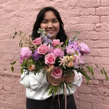 Подарочный сертификат «Мастер-класс по флористике Раскидистый букет в современной технике» (3 часа, 2 человека в составе группы)