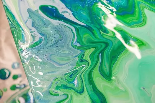 Подарочный сертификат «Мастер-класс по флюид арту» (2 часа 30 мин, 1 человек)