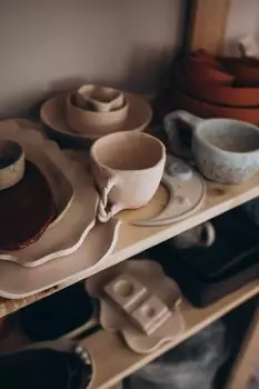 Подарочный сертификат «Мастер-класс по лепке из глины» (2 часа, 1 человек в составе группы)