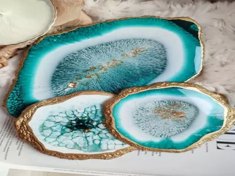 Подарочный сертификат «Мастер-класс по созданию подстаканников и сырной тарелки из эпоксидной смолы» (Пакет №1, 1 человек)