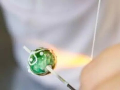 Подарочный сертификат «Мастер-класс по стеклу Моя первая бусина» (1 час 30 минут, 1 человек)