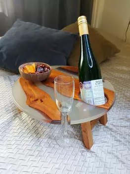 Подарочный сертификат «Мастер-класс Винный столик из дерева с эпоксидной смолой» (3 дня по 3-4 часа, 1 человек)