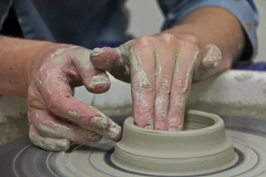 Подарочный сертификат «МК Гончарное дело или Ручная лепка на выбор» (1 час 30 минут, 1 человек индивидуально)