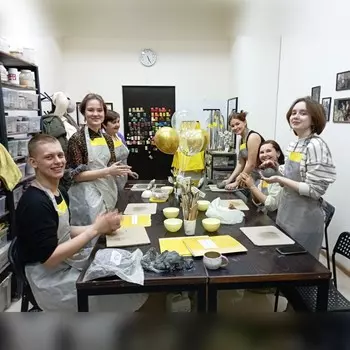 Подарочный сертификат «МК семейный на гончарном круге или по ручной лепке» (1 час 30 минут, 4 человека)