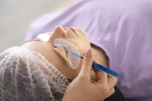 Подарочный сертификат «Наращивание ресниц 2d» (2 часа 30 мин, 1 человек)