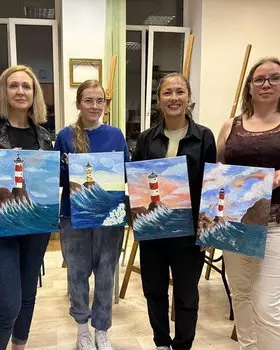 Подарочный сертификат «Новогодний мастер-класс по живописи» (2 часа, 10 человек)