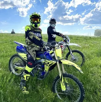 Подарочный сертификат «Поездка на мотоцикле по лесной трассе» (1 час, 1 человек)