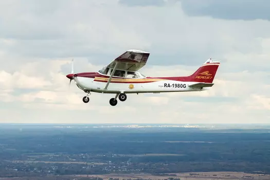 Подарочный сертификат «Полет на самолете для троих Воскресенск» (20 минут, От 1 до 3 чел.)