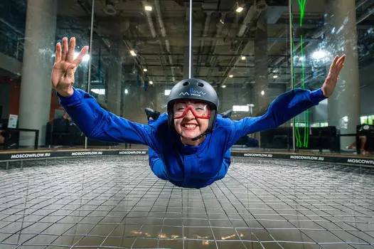 Подарочный сертификат «Полёт в аэротрубе Flow Moscow» (2 минуты, 1 человек)