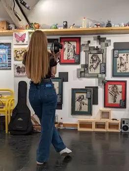 Подарочный сертификат «Посещение выставки Мастерская Зайцева Необычная живопись Необычная графика» (1 посещение, 1 человек)