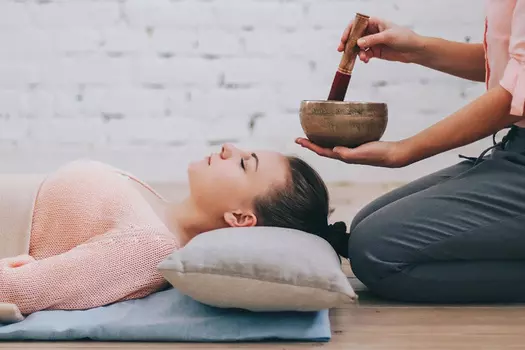 Подарочный сертификат «Программы с тибетскими поющими чашами» (ПАКЕТ 1, 1 человек)