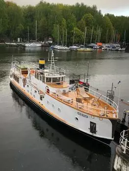 Подарочный сертификат «Прогулка на теплоходе Luxury» (2 часа, от 1 до 15 человек )