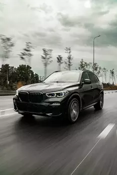 Подарочный сертификат «Прокат автомобиля BMW X5 (G05) хDrive40d М-sport PRO» (24 часа, От 1 до 2 чел.)
