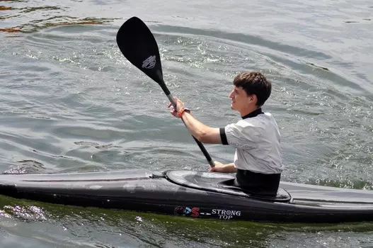 Подарочный сертификат «Прокат каяка одноместного» (1 час будний день, 1 человек)