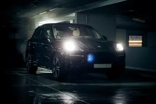 Подарочный сертификат «Прокат кроссовера Porsche Cayenne Turbo II рестайлинг» (24 часа, От 1 до 2 чел.)