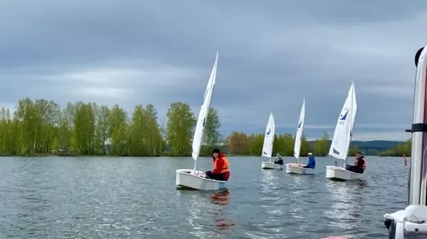 Подарочный сертификат «Проведение корпоративной регаты для компаний» (1 час, от 4 человек)