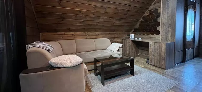 Подарочный сертификат «Проживание в ЛЮКС SUPERIOR» (1 сутки/будни, от 1 до 4 человек)