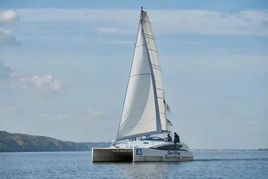 Подарочный сертификат «Речная прогулка на парусной яхте» (2 часа, от 1 до 6 чел)