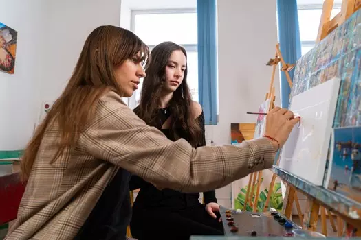 Подарочный сертификат «Рисование картины на холсте» (Программа №1, 1 человек (в составе группы) )