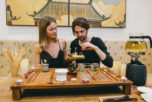 Подарочный сертификат «Романтический чайный вечер для двоих» (2 часа, 2 человека)