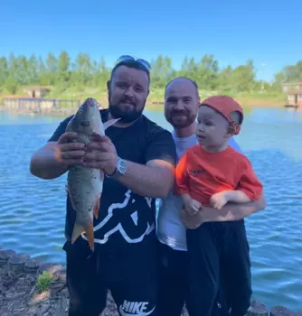 Подарочный сертификат «Рыбалка в рыболовном клубе Удача рыбака» (1 день, 1 человек)