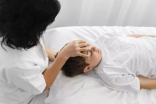 Подарочный сертификат «Сеанс Классического общеукрепляющего массажа для детей» (60 минут, 1 ребенок)