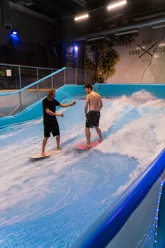Подарочный сертификат «Серфинг на искусственной волне» (15 минут, 1 человек)