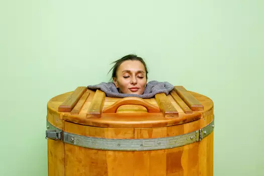 Подарочный сертификат «СПА-программа Детокс в кедровой бочке/ик-сауне» (70 минут, 1 человек)