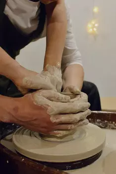 Подарочный сертификат «Свидание в Гончарной мастерской» (1,5 - 2 часа, 2 человека (Индивидуально))