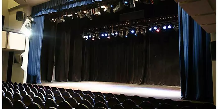 Подарочный сертификат «Театральный центр На Страстном» (Номинал 2000 руб., 1 человек)