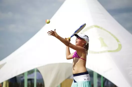 Подарочный сертификат «Три занятия тремя видами тенниса (теннис, пляжный теннис, падел)» (3 занятия, 1 человек (в составе группы) )