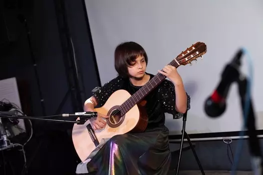 Подарочный сертификат «Уроки музыки для взрослых и детей» (1 занятие, 1 человек (Индивидуально))