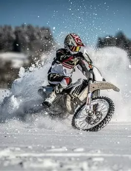 Подарочный сертификат «Заезд на кроссовом мотоцикле» (1 час, 1 человек)