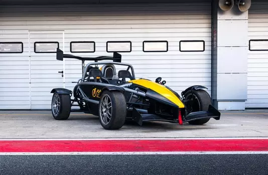 Подарочный сертификат «Заезд на спорткаре Ariel Atom на гоночном треке» (30 минут, Гоночное такси)