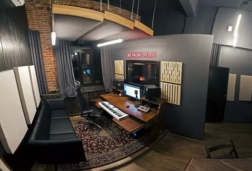 Подарочный сертификат «Запись песни в профессиональной студии» (Пакет №1, 1 человек)