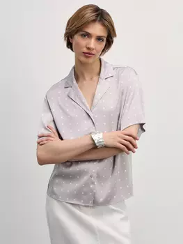 Атласная блузка с короткими рукавами