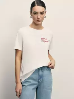 Базовая футболка с вышивкой