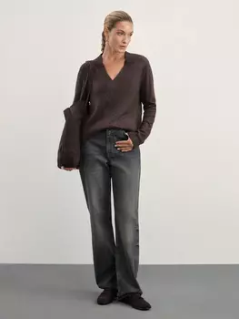 Базовый джемпер с V-образным вырезом