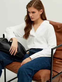 Блузка из вискозы