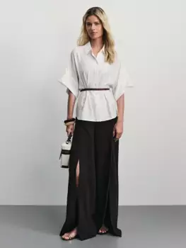 Блузка из вискозы приталенного кроя