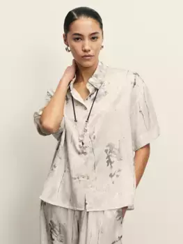 Блузка из вискозы с цветочным принтом