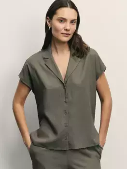 Блузка изо льна с английским воротником