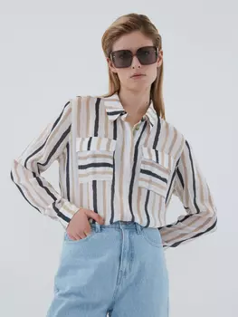 Блузка с карманами