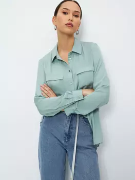 Блузка с карманами