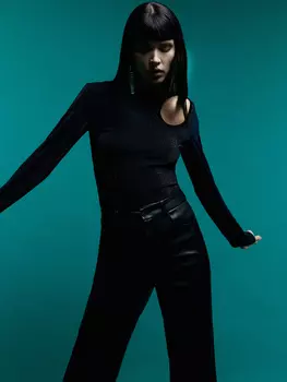 Блузка с мерцающей нитью