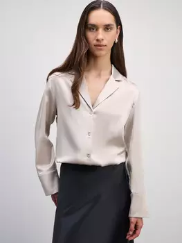 Блузка с отложным воротником