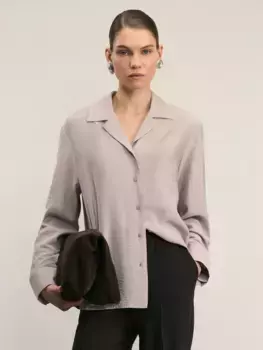 Блузка с отложным воротником